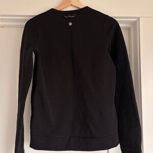 lululemon athletica women’s Classic Black Crewneck Sweater fleece lined